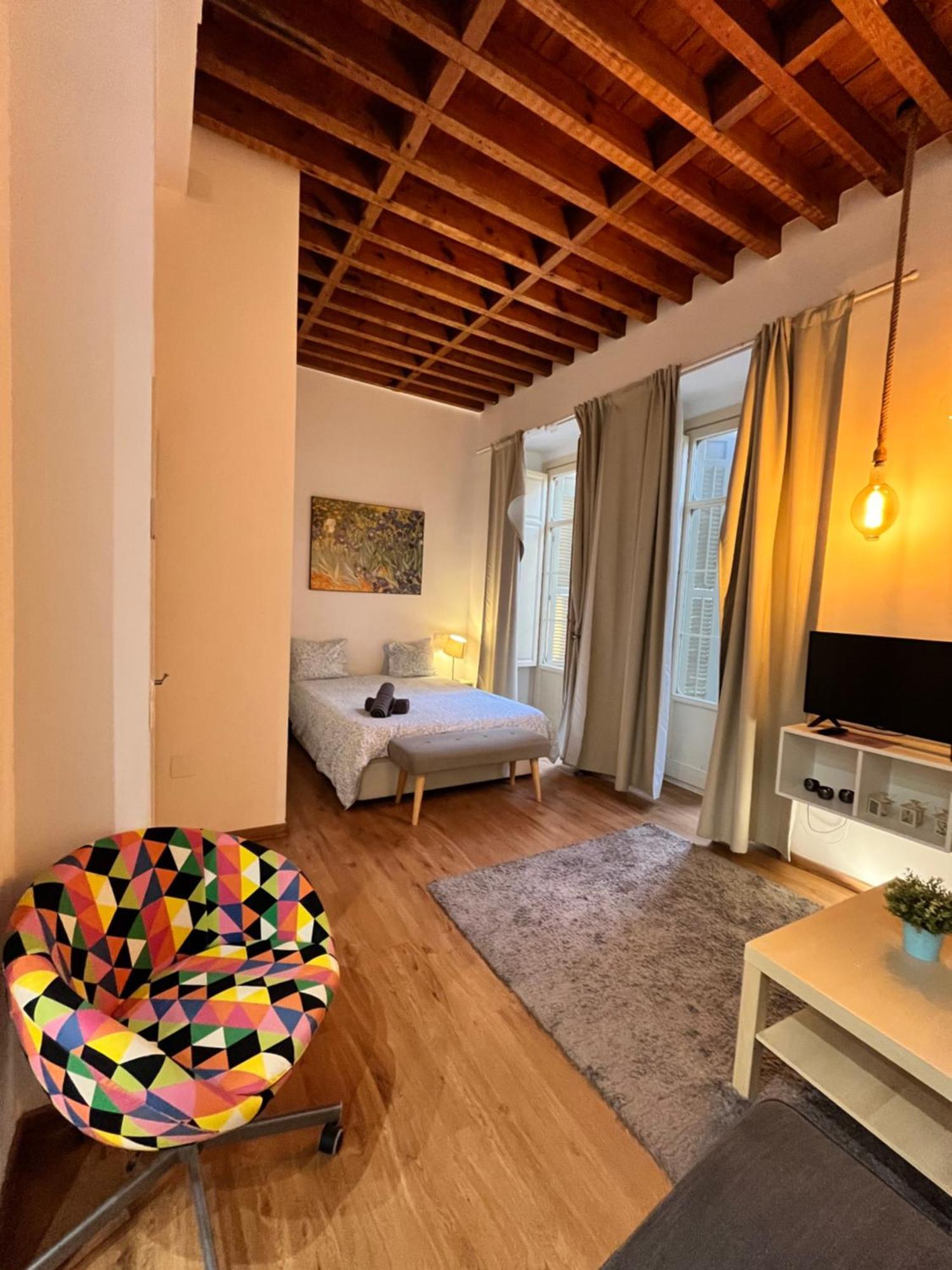 Larios Deluxe Studio Malaga Exterior photo