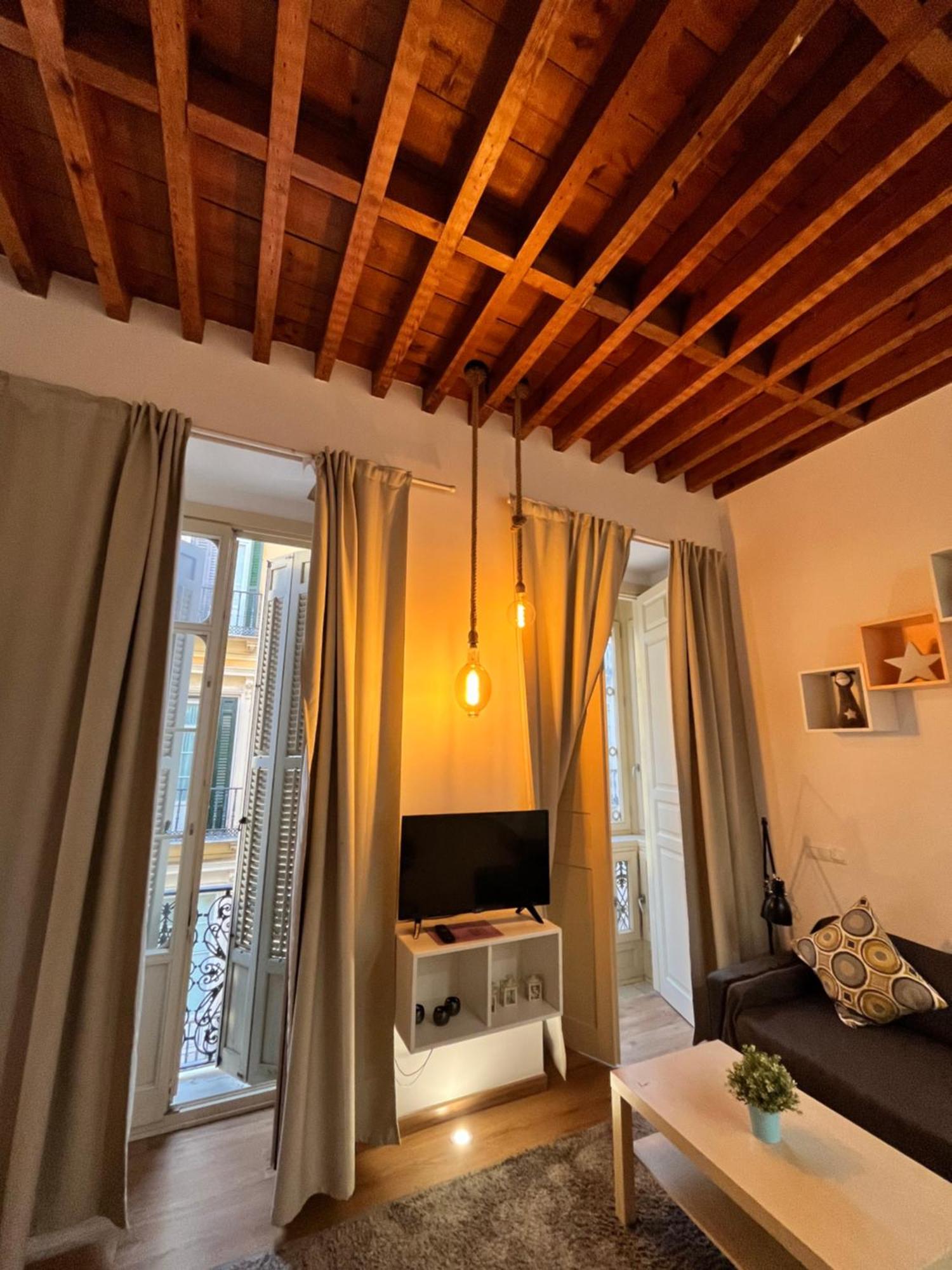 Larios Deluxe Studio Malaga Exterior photo