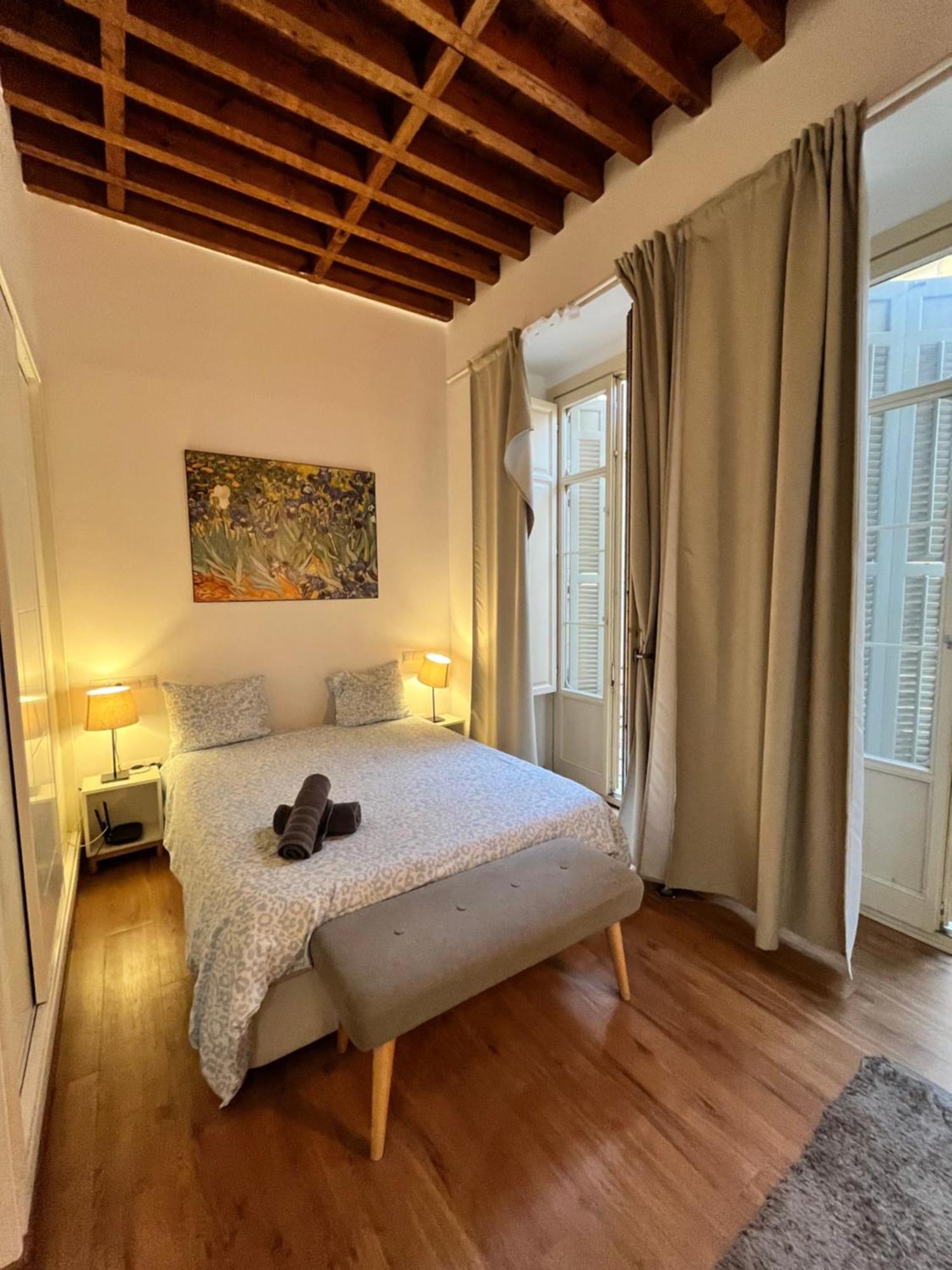 Larios Deluxe Studio Malaga Exterior photo